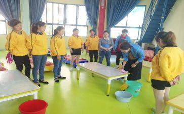 幼儿园中班下学期保育员工作计划7篇