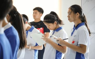 初中生感恩老师的演讲稿5篇