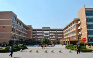 大学1到2年工作总结8篇