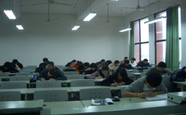 大学班级月总结精选8篇