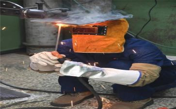 铆焊工工作总结6篇