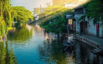 江南春幼儿园教案8篇