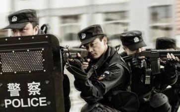 警察年终总结8篇