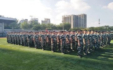 带军训的心得体会5篇