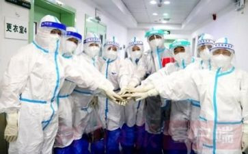 抗疫者事迹推荐8篇