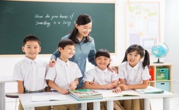 夸老师作文500字优秀7篇