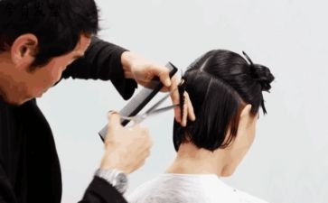 理发员中班教案5篇
