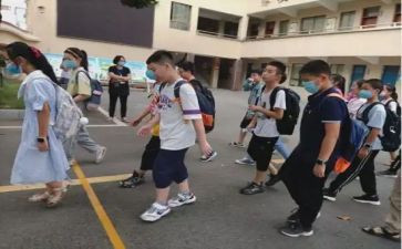 难忘的六年级作文精选7篇