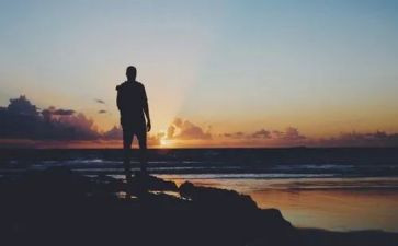 读一个人作文精选8篇