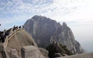 《爬天都峰》读后感8篇