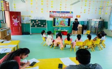 中幼儿园教师教育心得优秀7篇