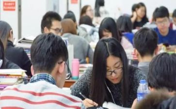 教师在编离职申请书5篇