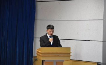竞选校主席的演讲稿6篇